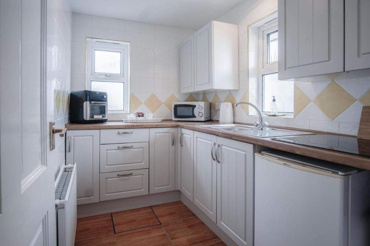 Rose Cottage - 3 Bed Cottage - New Hedges - Tenby Exterior foto