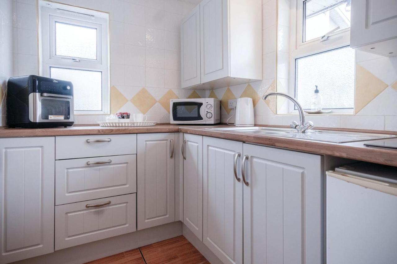 Rose Cottage - 3 Bed Cottage - New Hedges - Tenby Exterior foto